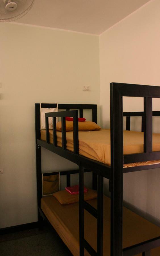 Born Free Hostel Bangkok Eksteriør bilde