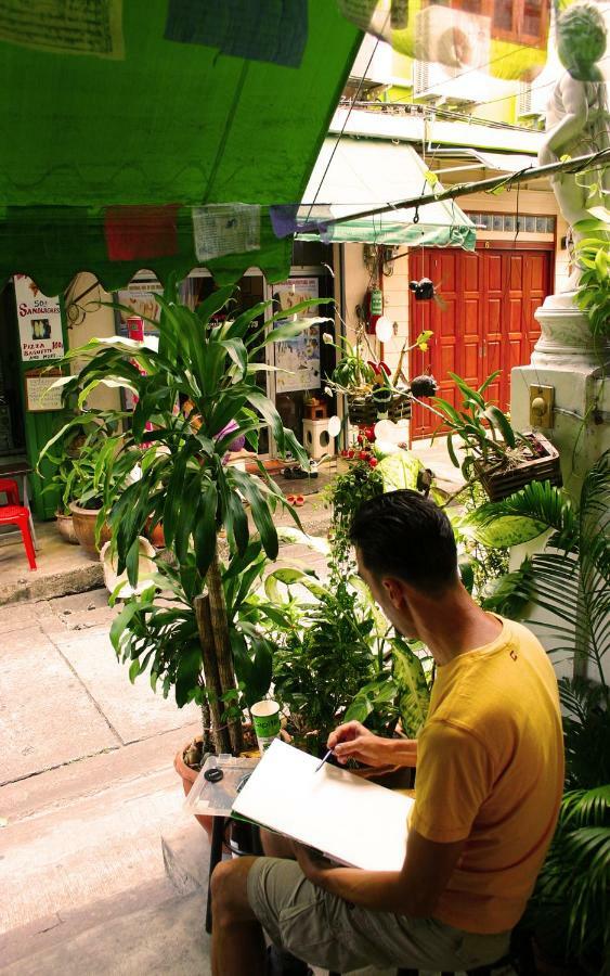 Born Free Hostel Bangkok Eksteriør bilde