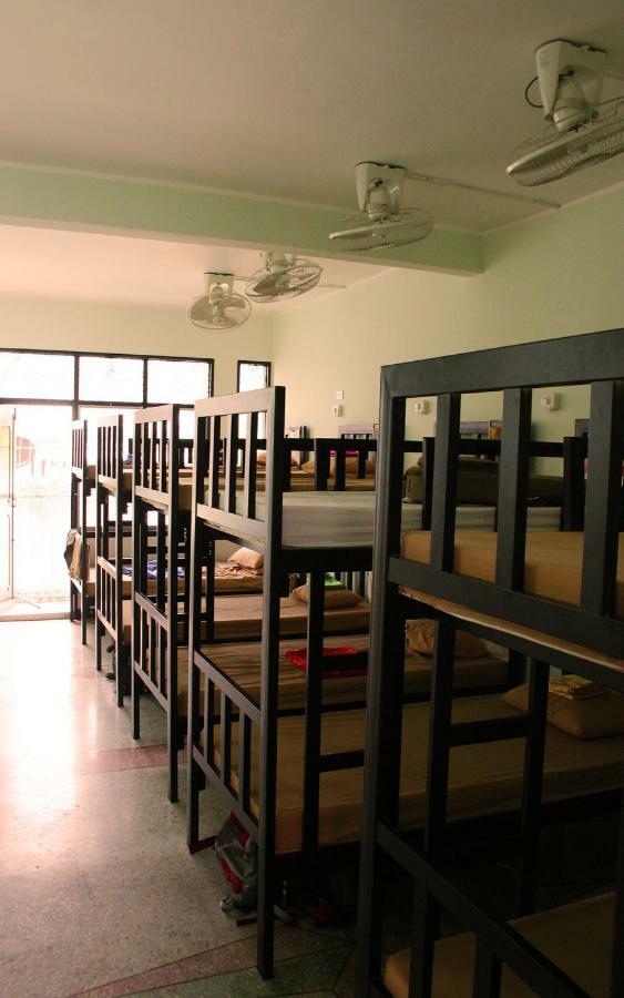 Born Free Hostel Bangkok Eksteriør bilde