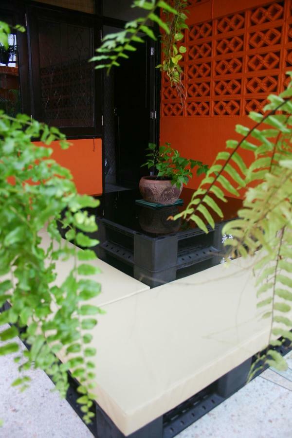 Born Free Hostel Bangkok Eksteriør bilde